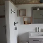 Au Mas De Janita, Et Table D'hotes בית הארחה