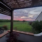 Au Mas De Janita, Et Table D'hotes
