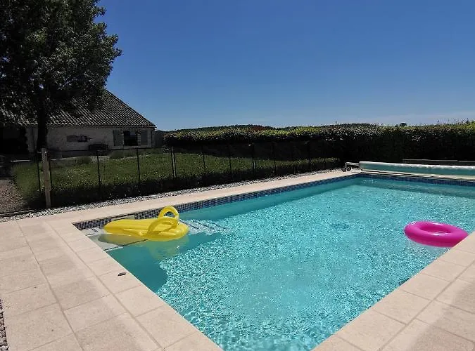 Au Mas De Janita, Et Table D'hotes 3*