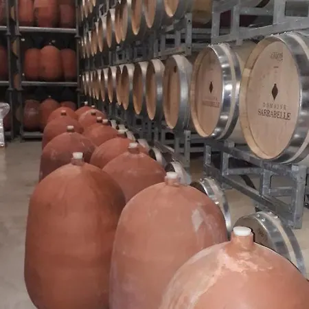 Konukevi Au Mas De Janita, Et Table D'hotes 3*