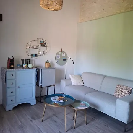 Maison d'hôtes Au Mas De Janita, Et Table D'hôtes
